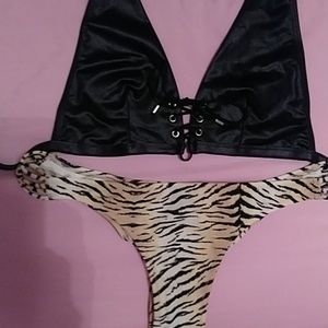 Victorias secret tiger itsy and sauvage top
